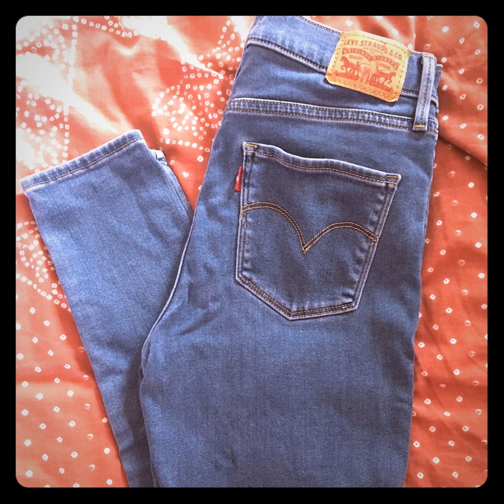 Levi 720 High Rise Super Skinny Jeans